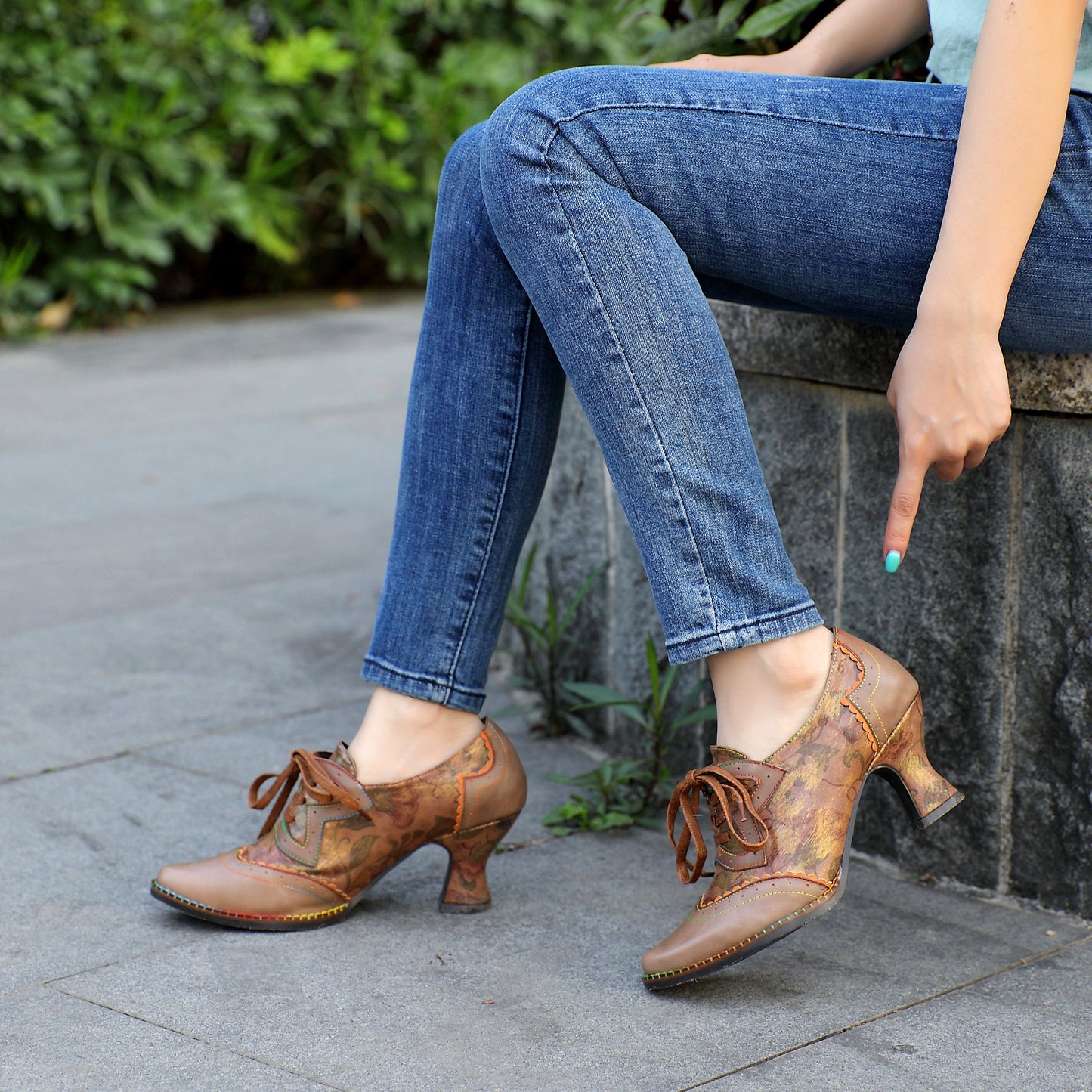 Vintage Inspired Floral Kitten Heel Round Toe Elegant Premium Leather Shoes