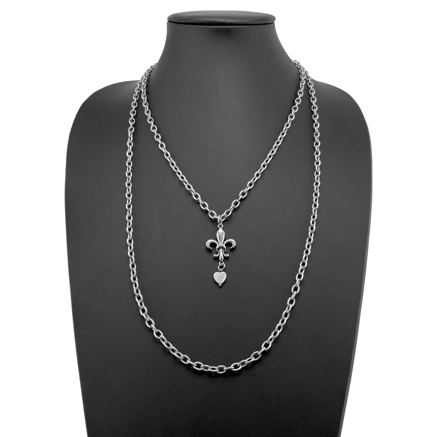 Love Fleur-de-Lis Essential Necklace