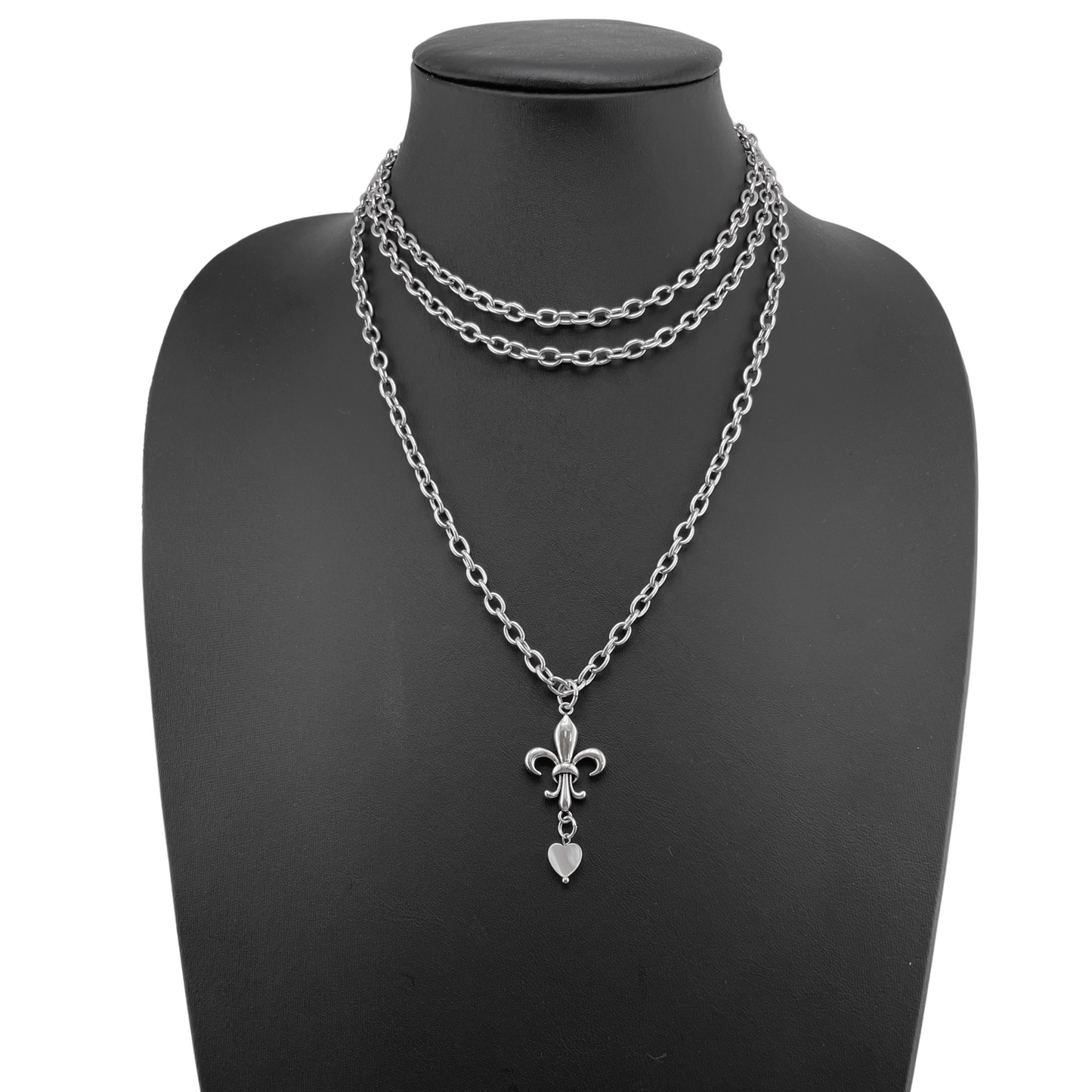 Love Fleur-de-Lis Essential Necklace
