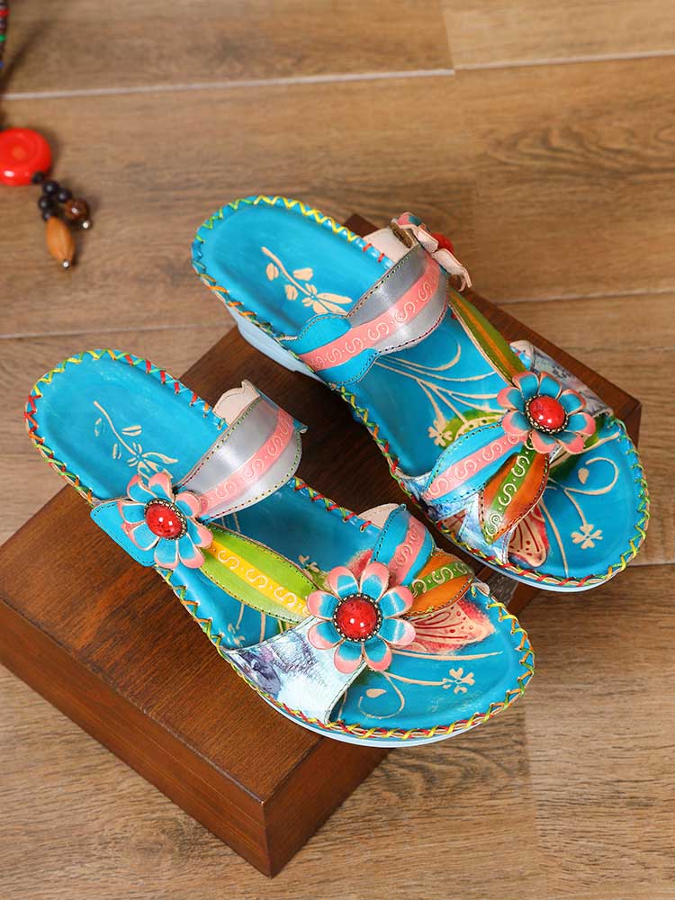 Gwen Floral Embossing Sandals