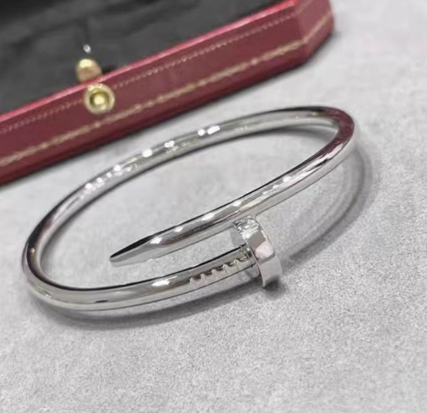 Thick .925 Silver Nail Head and Tail Bracelet