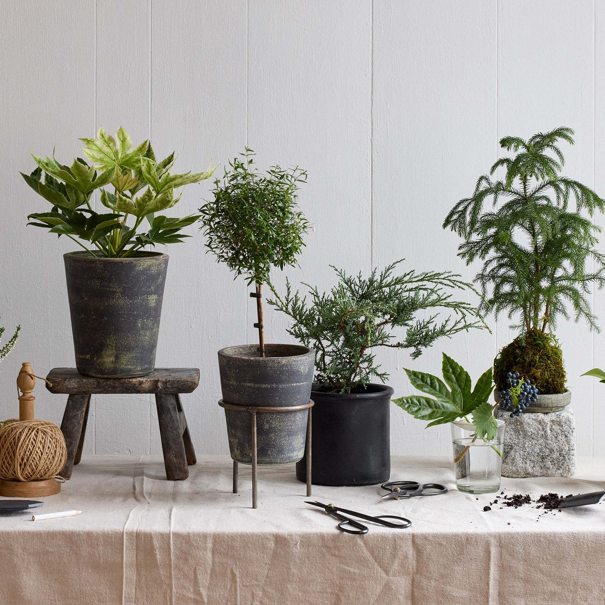 Basic Planter, Grey Patina