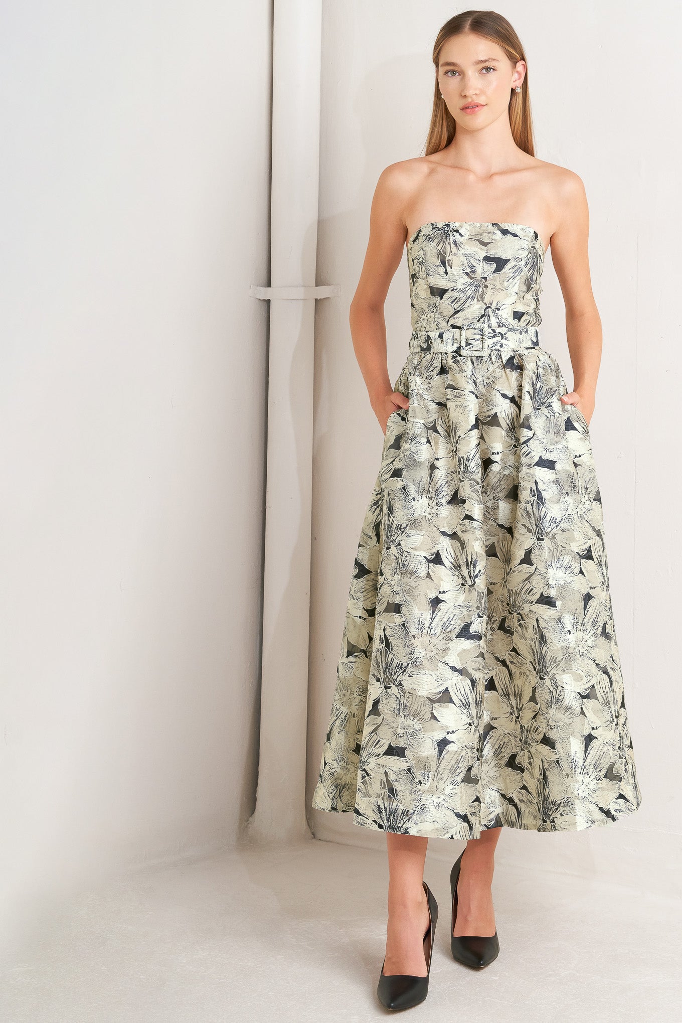 Stone Leaf Woven Midi Dress