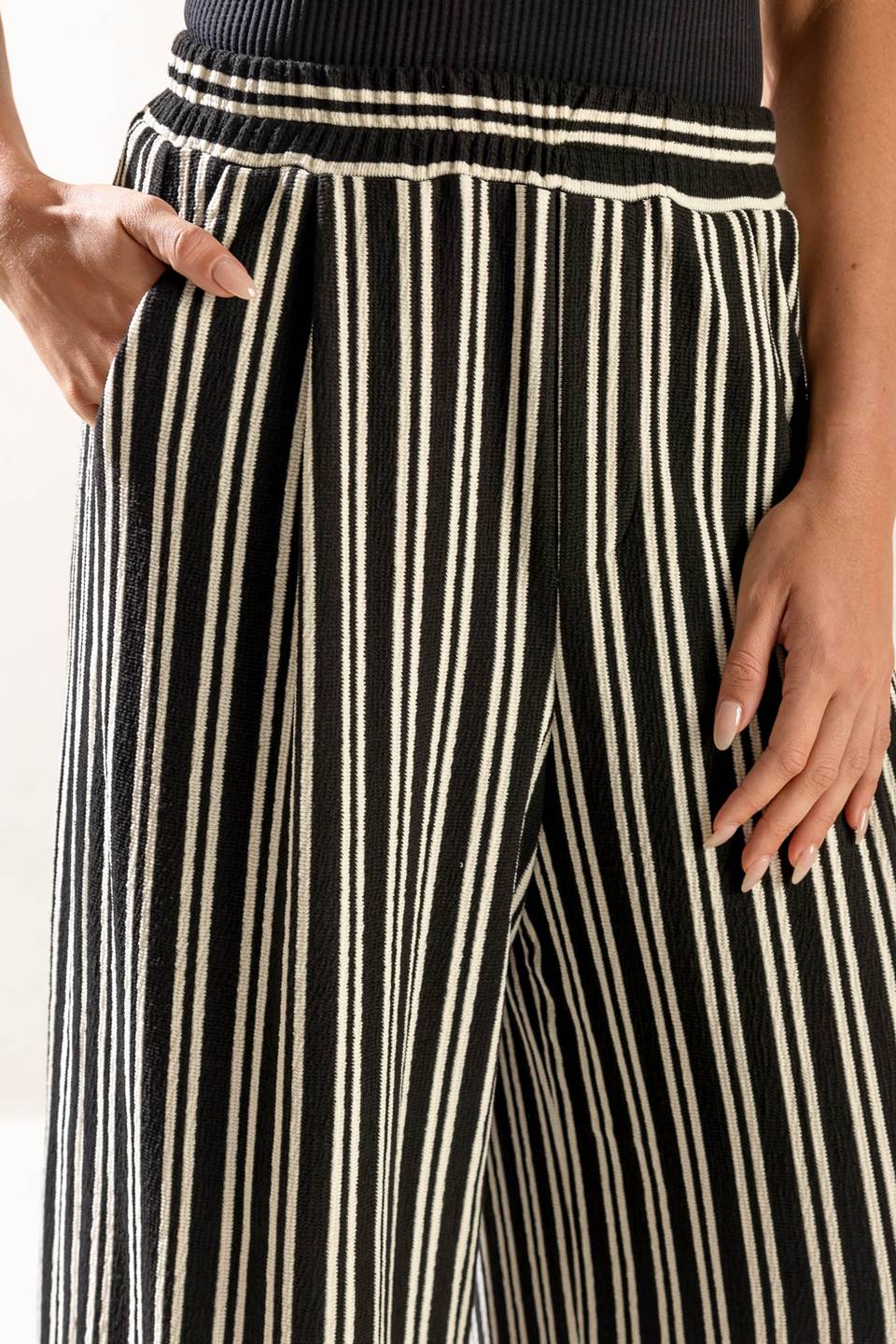 In The Quiet Shade Woven Pants