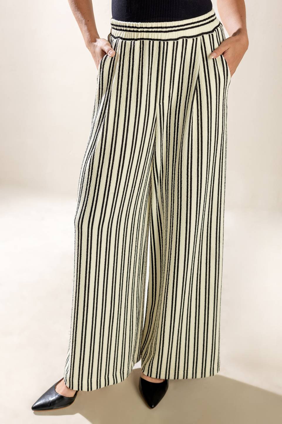 In The Quiet Shade Woven Pants