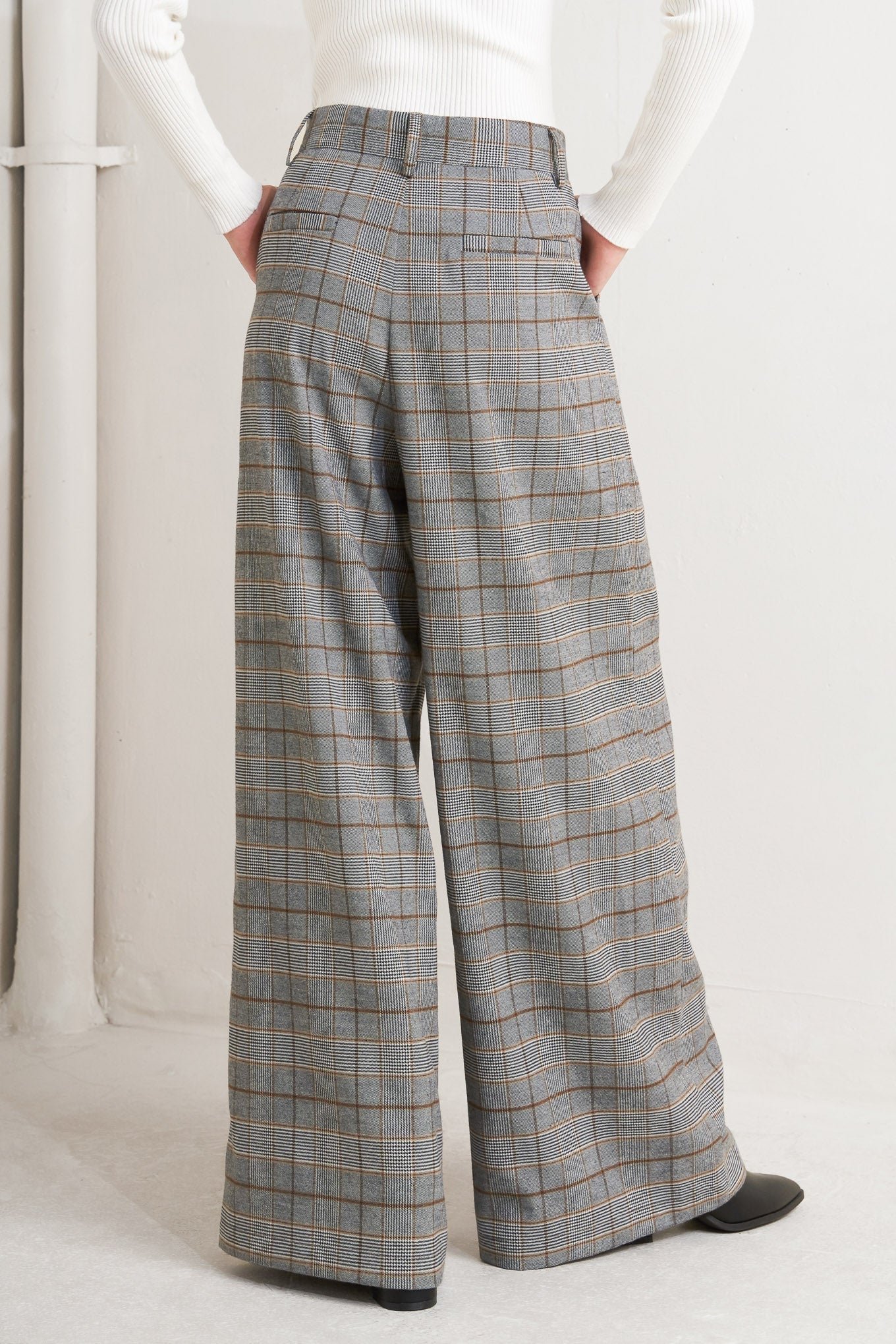New Age Woven Plaid Pants