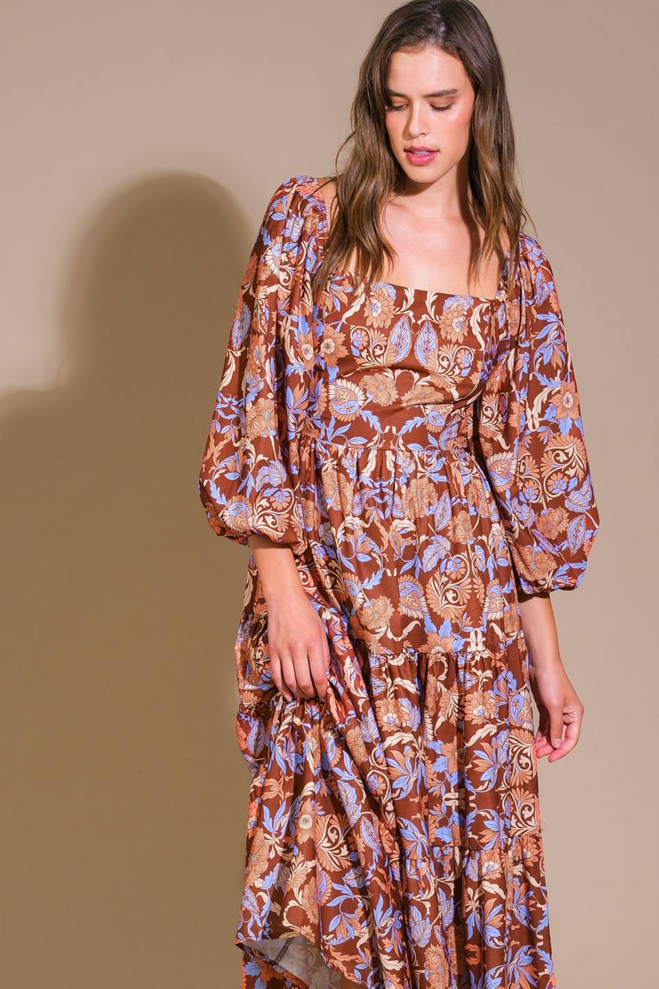 Keepping Tabs Woven Midi Dress