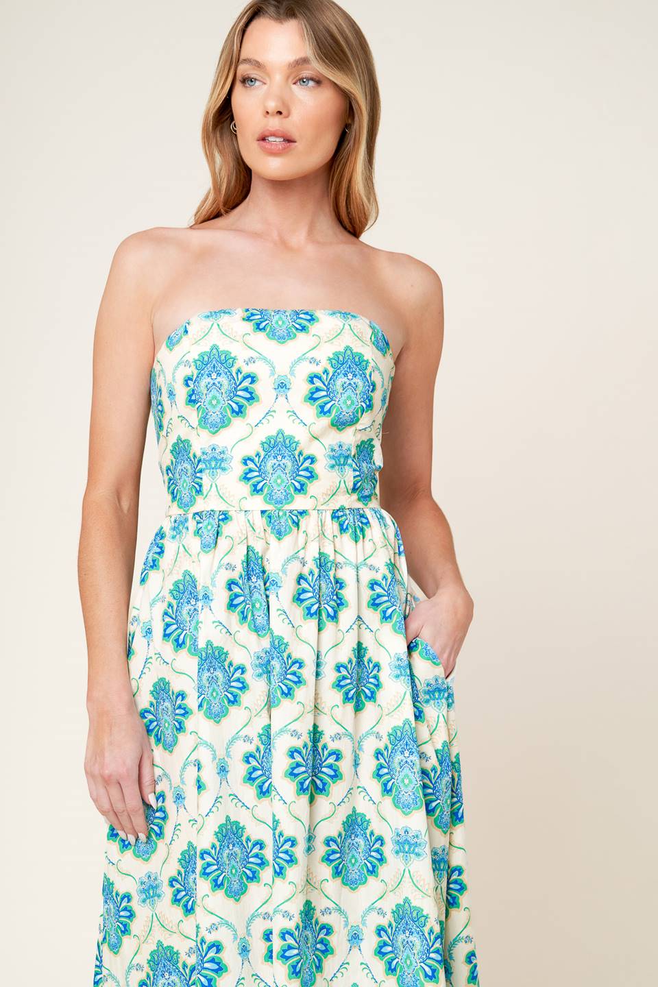 Thriving Poise Midi Dress