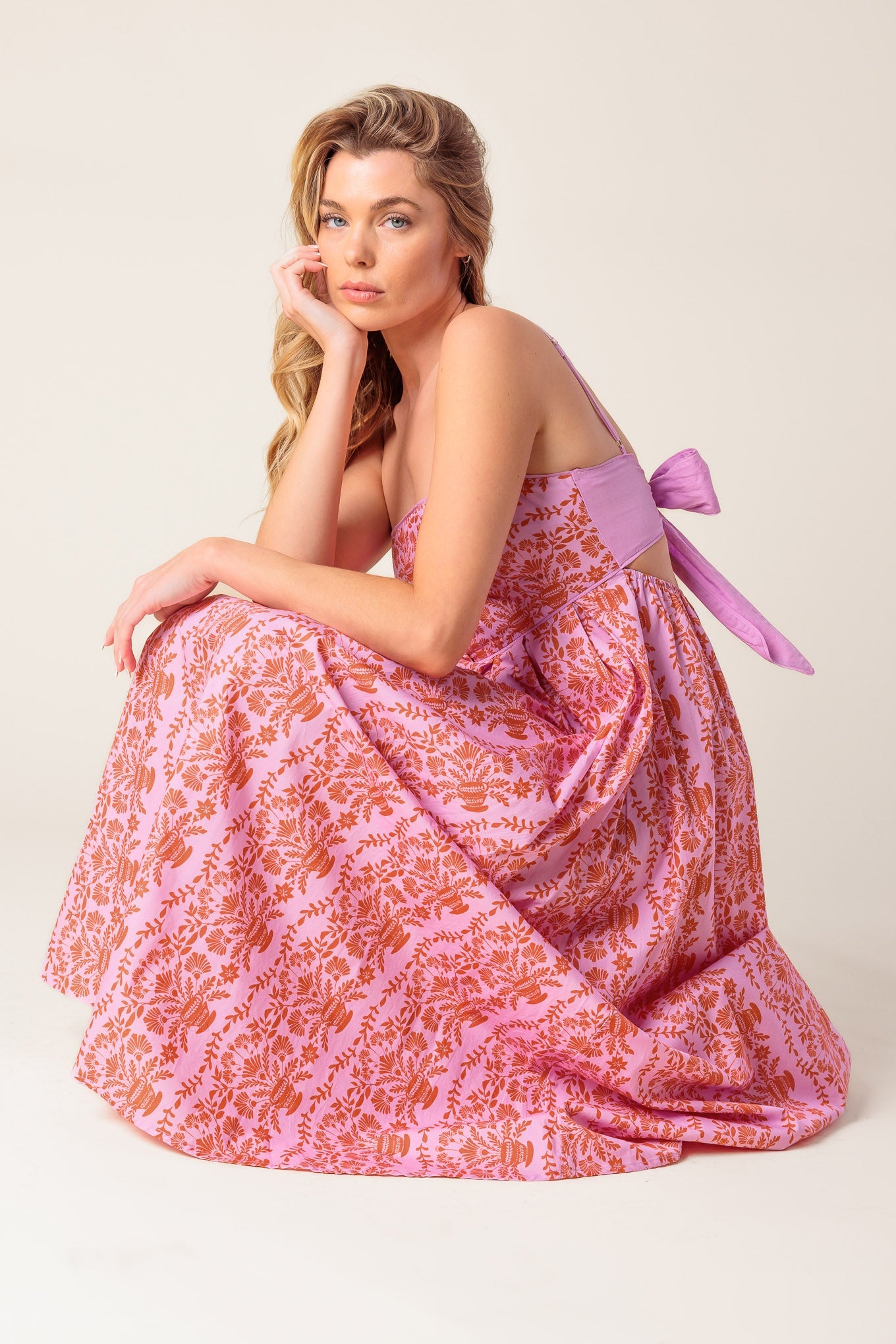 The Evette Pink Woven Midi Dress