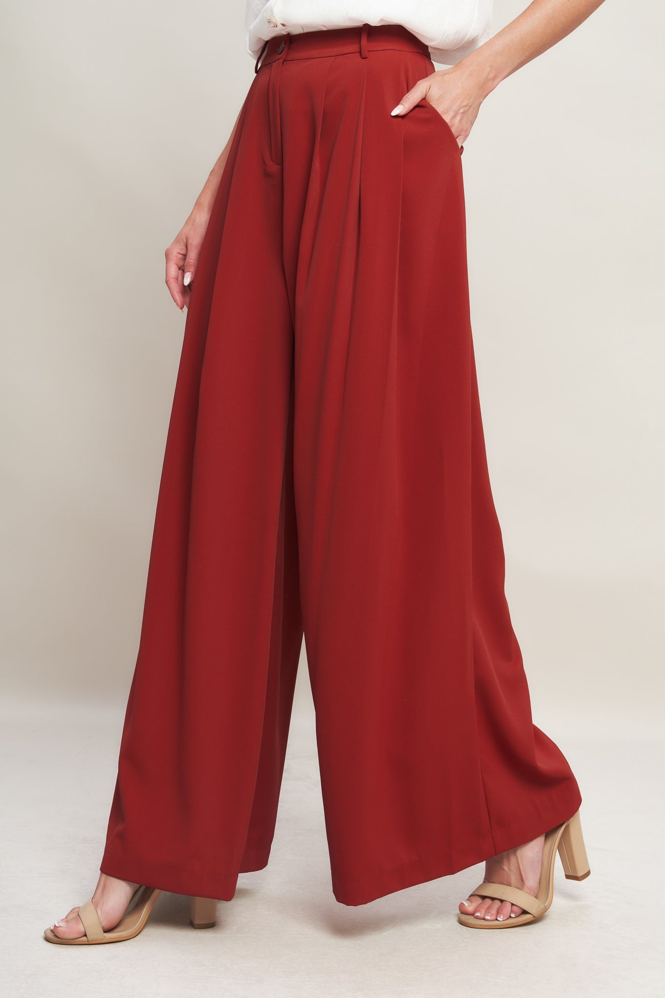 Throw It Back Woven Pants