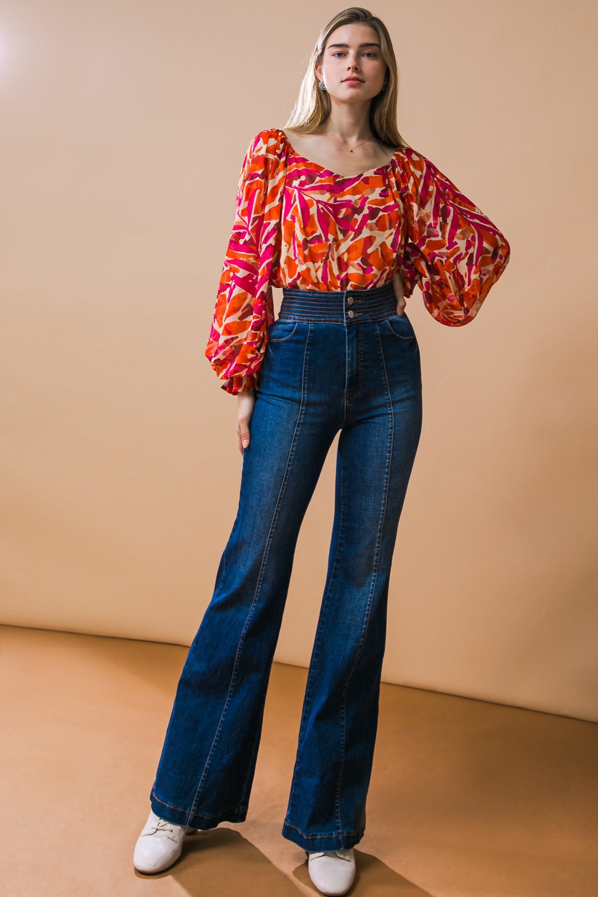 Desirable Style Woven Top