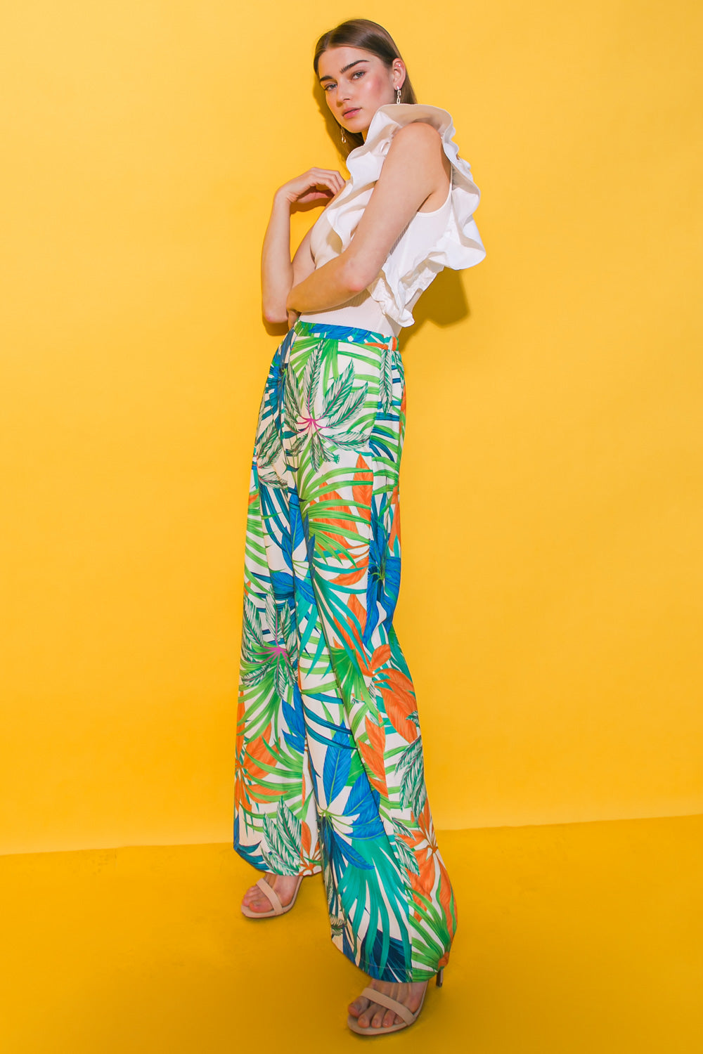 Pretty On Point Woven Pants