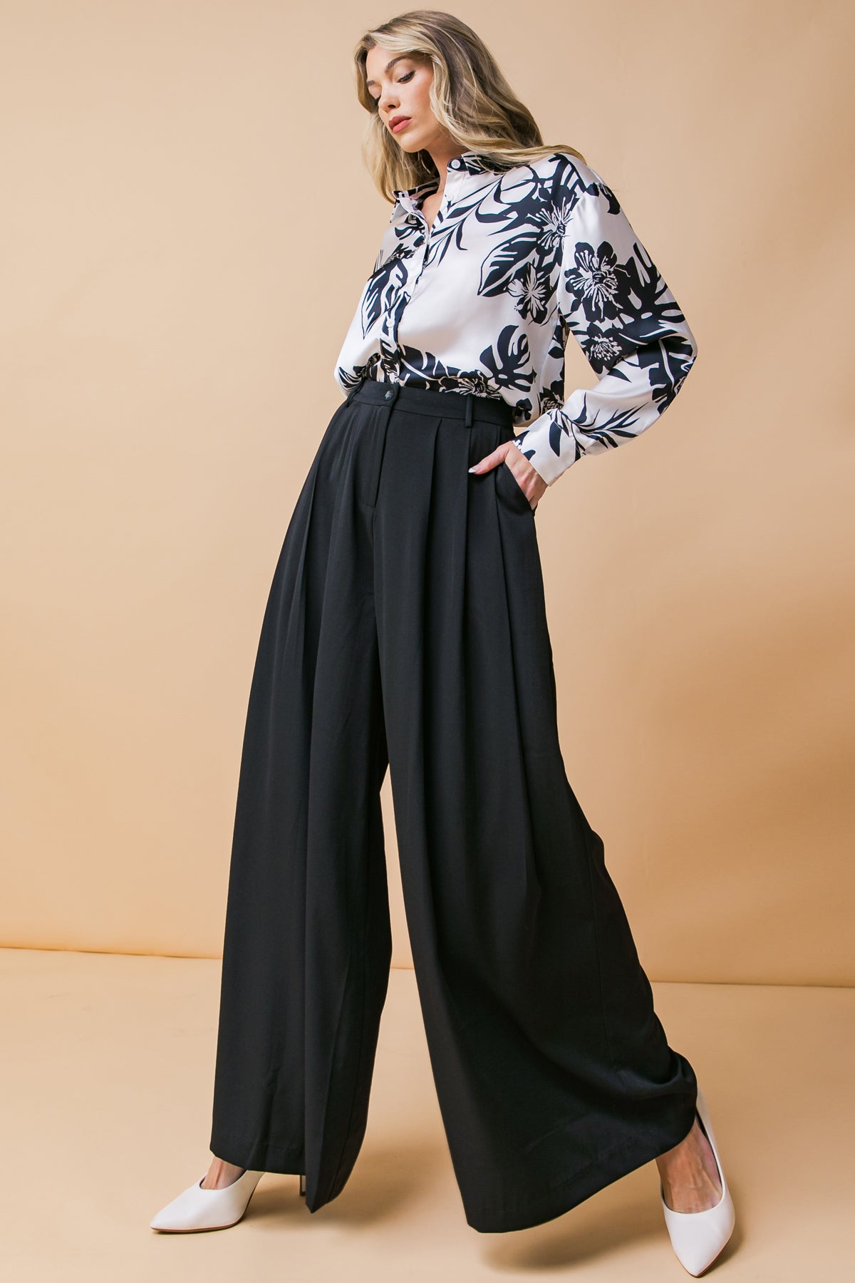 Throw It Back Woven Pants