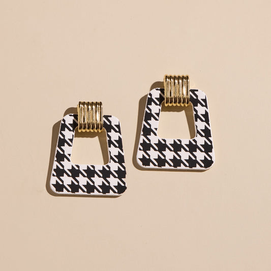White Houndstooth Avery